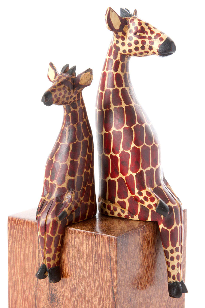 Kenyan Jacaranda Ledge Lounger Giraffe (2 sizes) - Welljourn