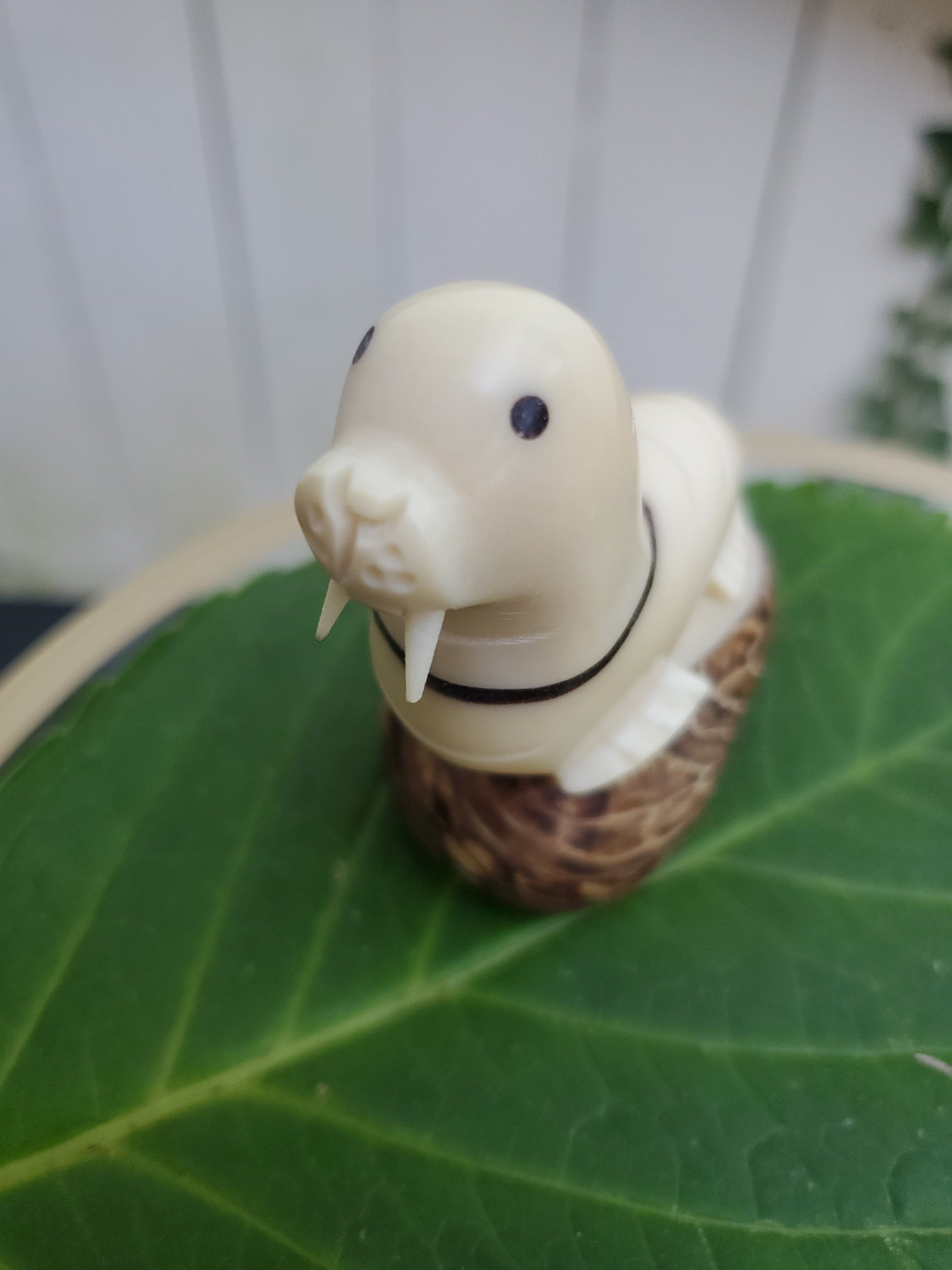 Walrus Tagua Figurine | Tagua Figurine – Welljourn