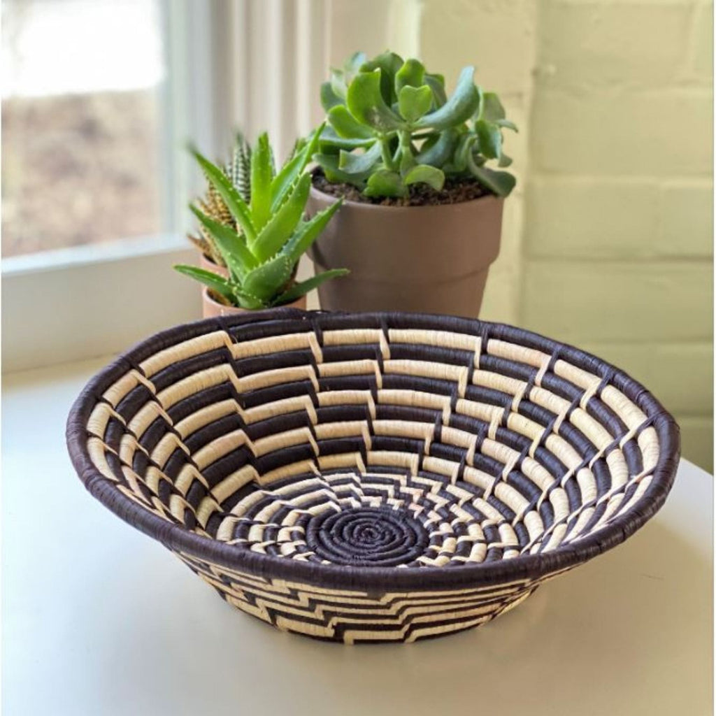 Woven Sisal Basket | Black & White Pattern | Artisan made in Kenya - Welljourn