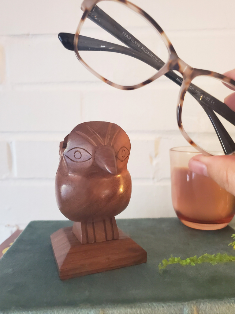 Sparrow Eye Glass Holder - Welljourn