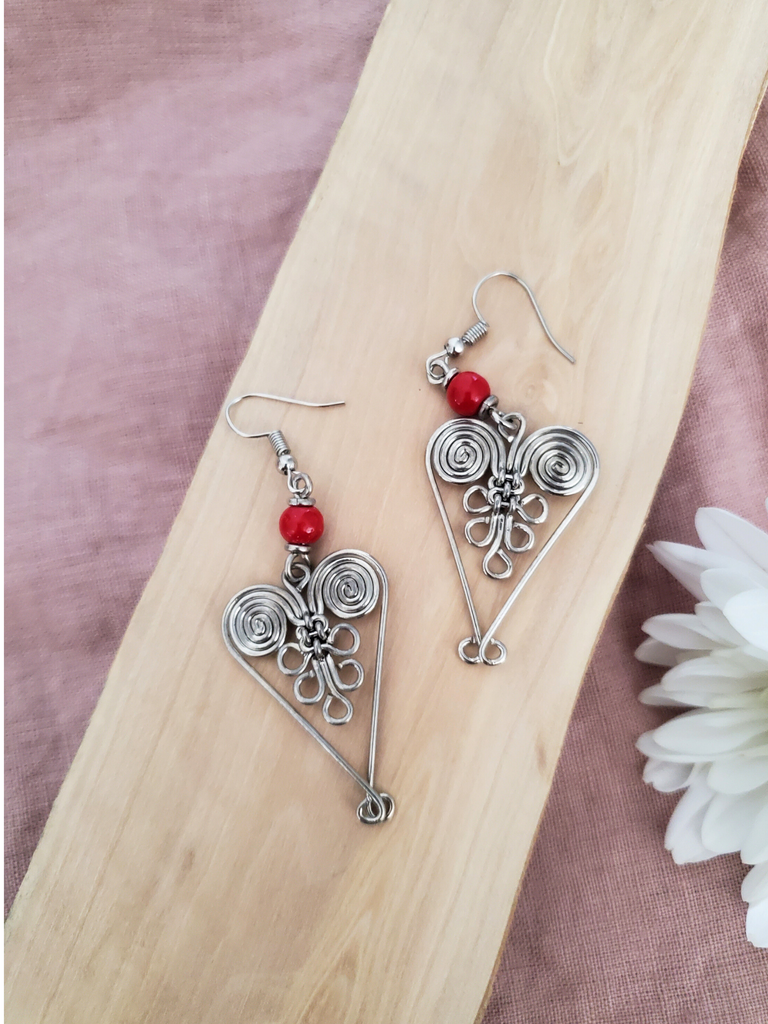 Healing Hearts Earrings - Welljourn