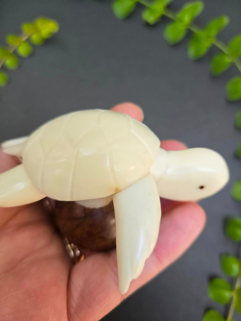 Natural Sea Turtle Tagua Figurine - Welljourn