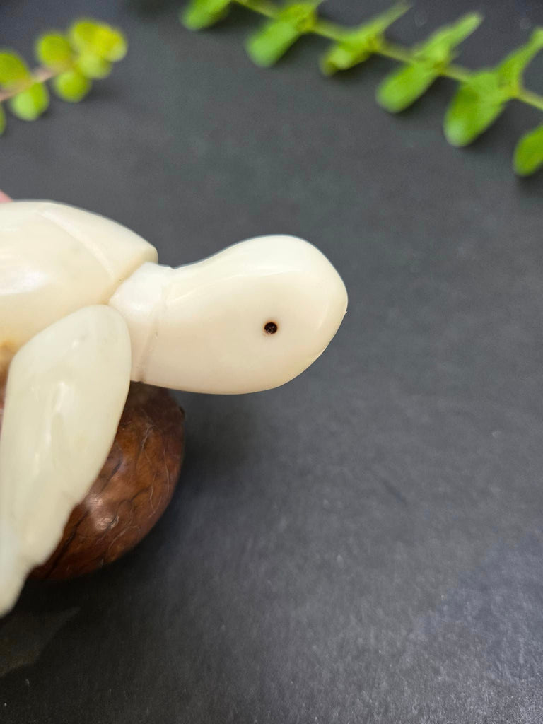 Natural Sea Turtle Tagua Figurine - Welljourn