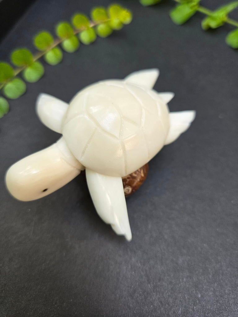 Natural Sea Turtle Tagua Figurine - Welljourn