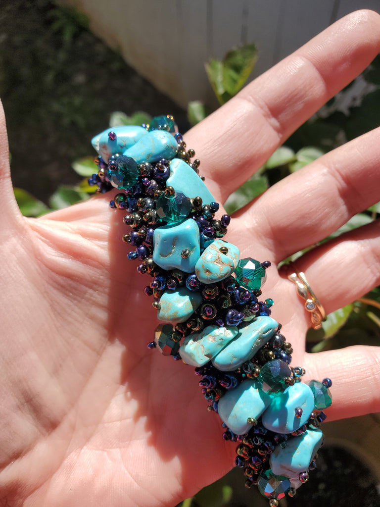 Turquoise | Multi Color Magnetic Stone Caterpillar Bracelet - Welljourn