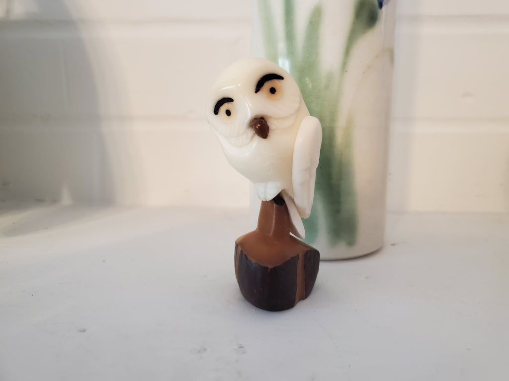 Snowy Owl Tagua Nut Figurine from Ecuador - Welljourn