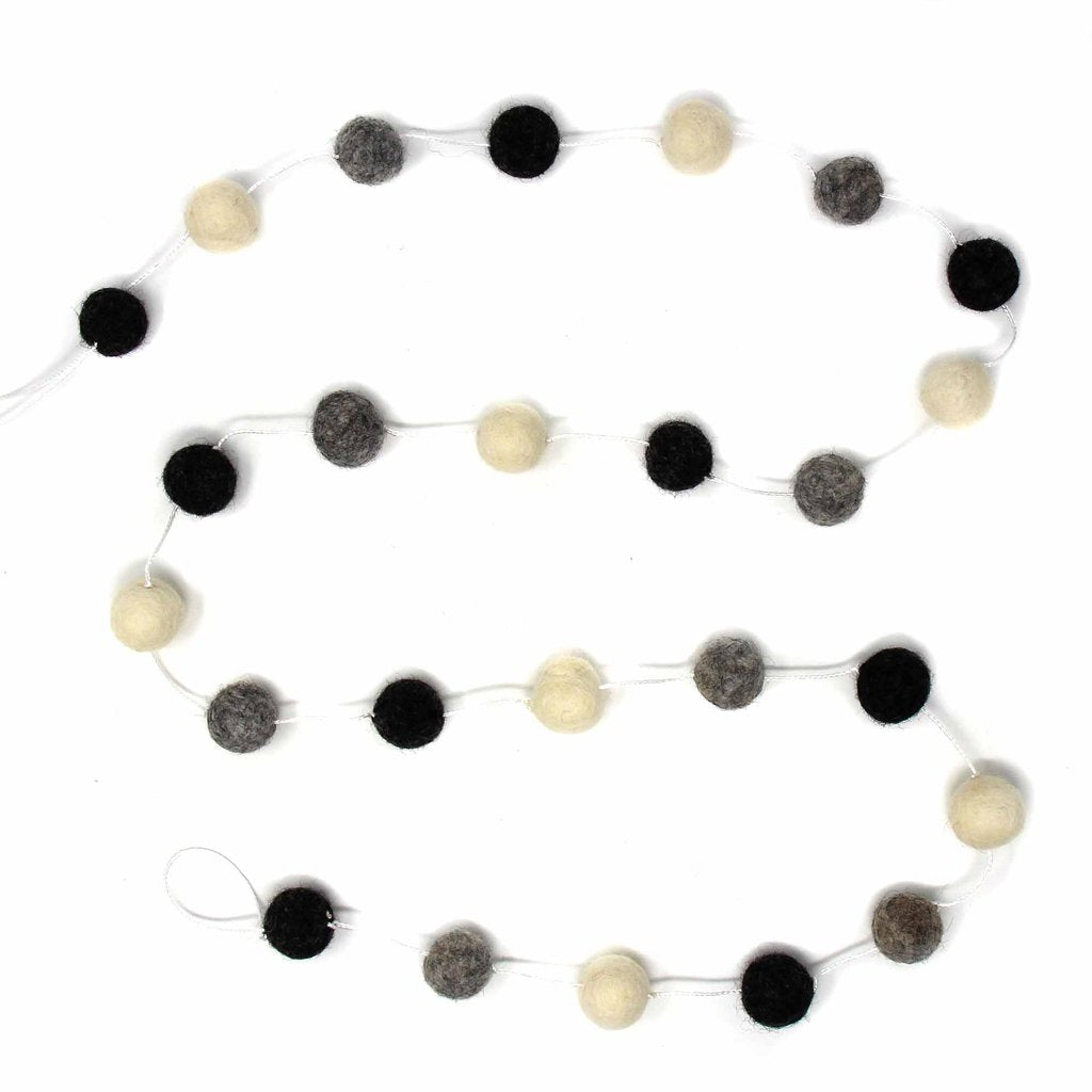 White/Black/Gray |  Hand Felted Garland - Welljourn