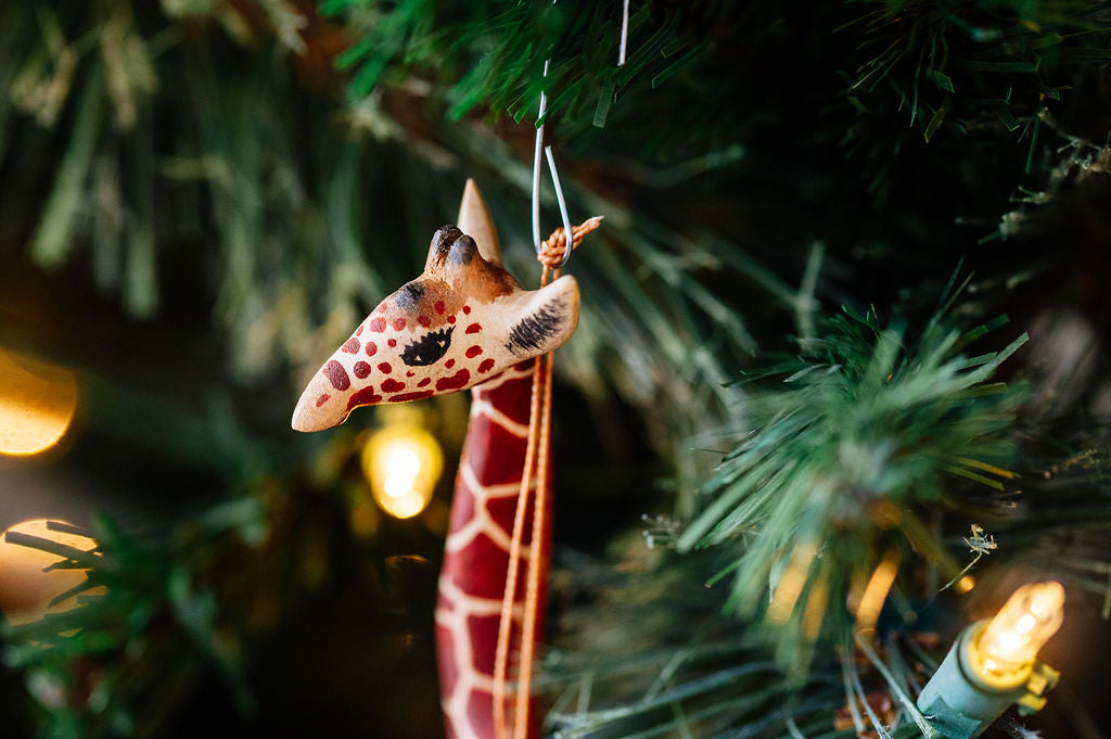 Giraffe Ornament Hand-carved - Welljourn