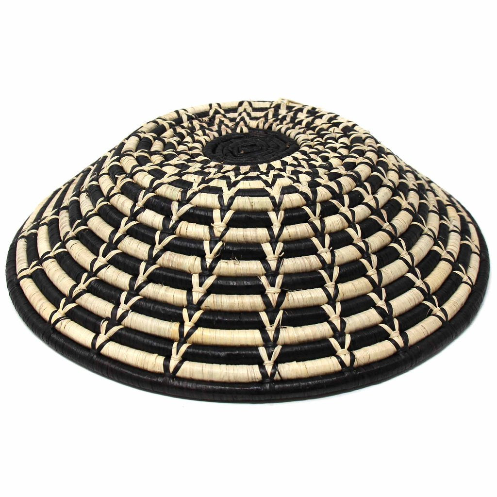 Woven Sisal Basket | Black & White Pattern | Artisan made in Kenya - Welljourn