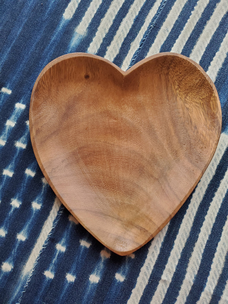 Acacia Wood Heart Tray 8" - Welljourn